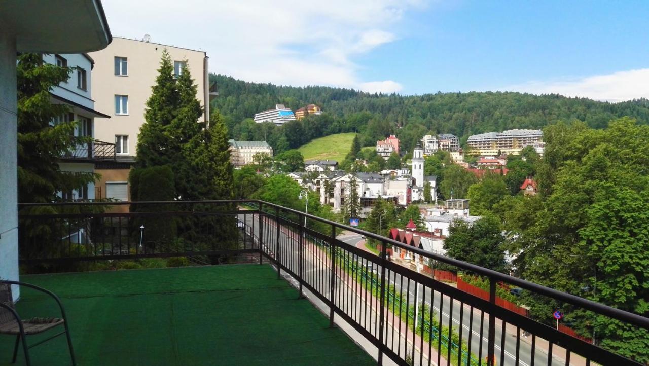Domy Wczasowe Tryumfy Bed & Breakfast Krynica Zdroj Bagian luar foto