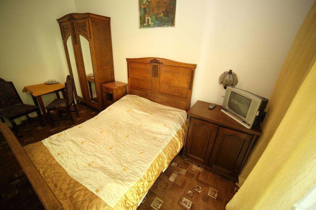 Domy Wczasowe Tryumfy Bed & Breakfast Krynica Zdroj Ruang foto