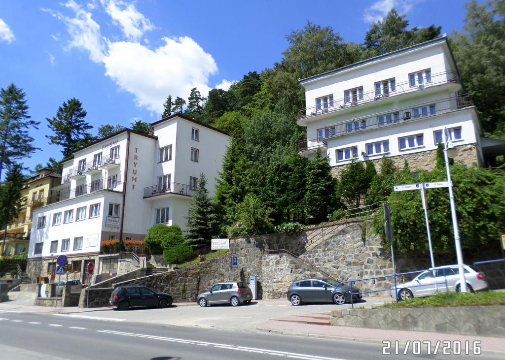 Domy Wczasowe Tryumfy Bed & Breakfast Krynica Zdroj Bagian luar foto
